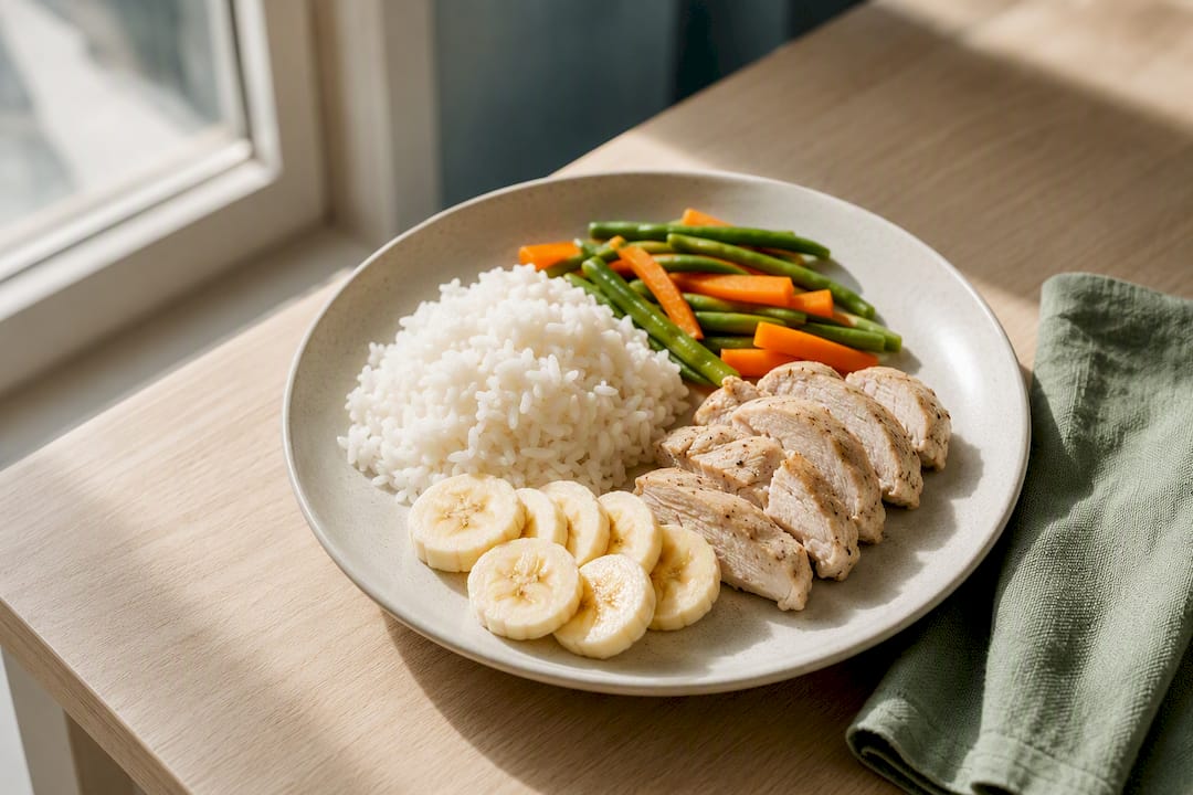 Low-FODMAP meal with rice and banana
